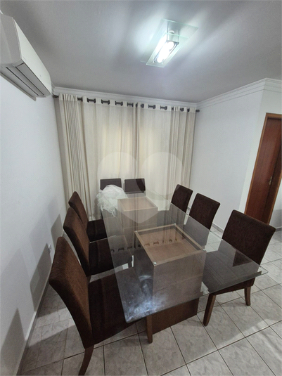 Foto REO1112124