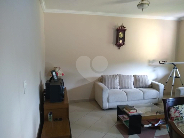 Foto REO1112134
