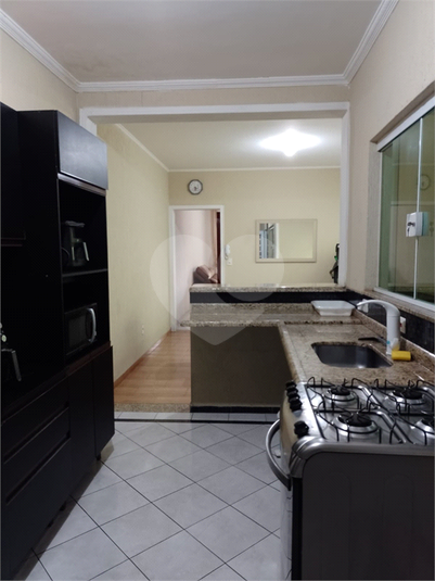 Foto REO1112151