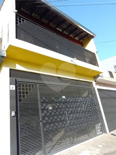 Foto REO1112151