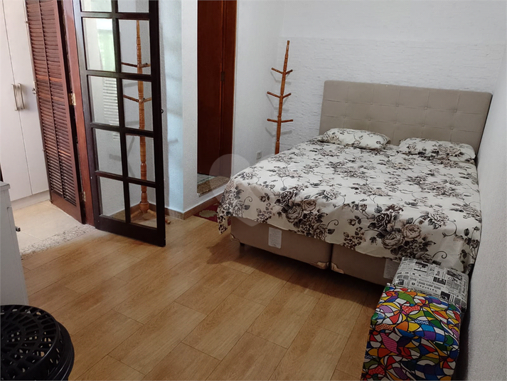 Foto REO1112151