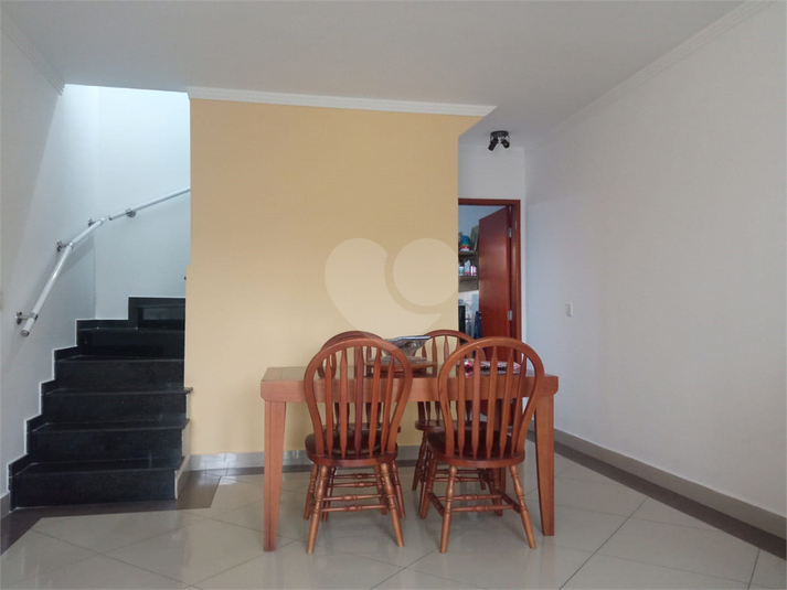 Foto REO1112162