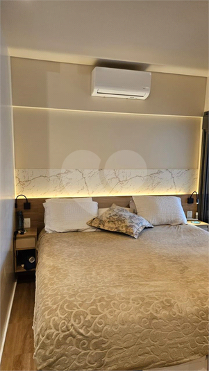 Foto REO1112175