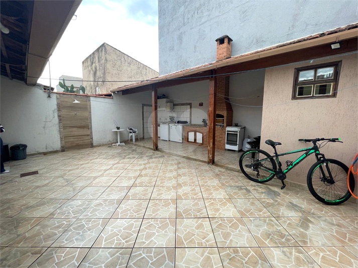 Foto REO1112176