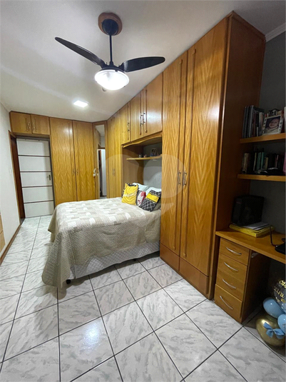 Foto REO1112176