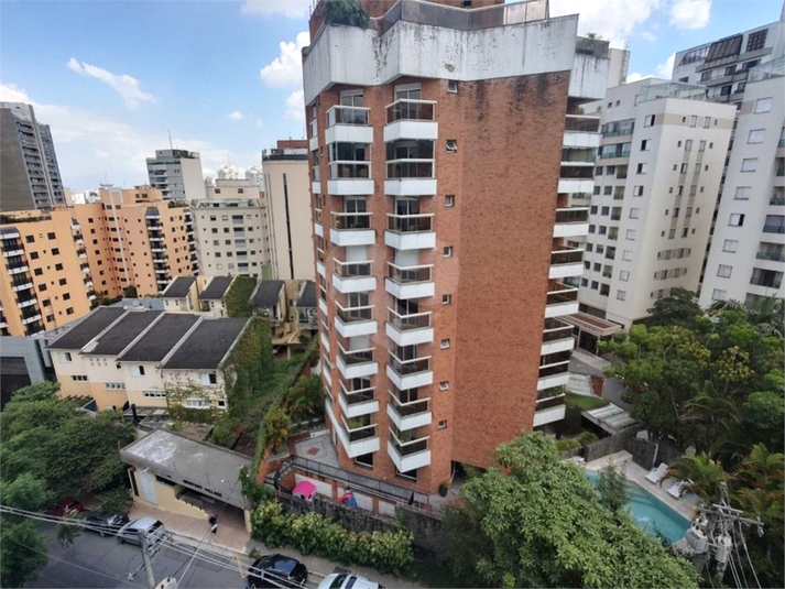 Foto REO1112196