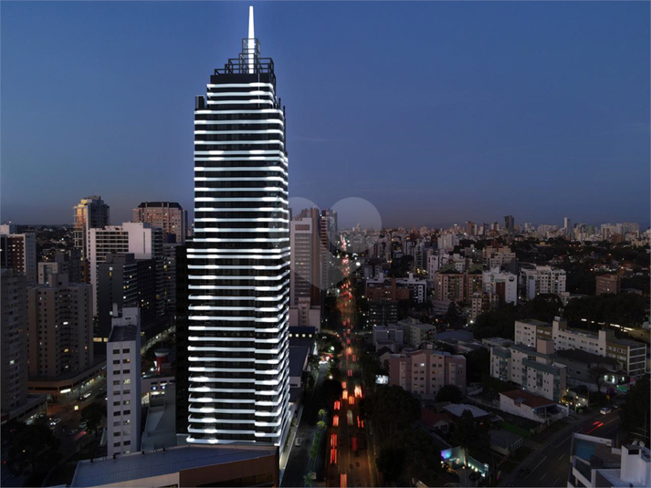 Foto REO1112199