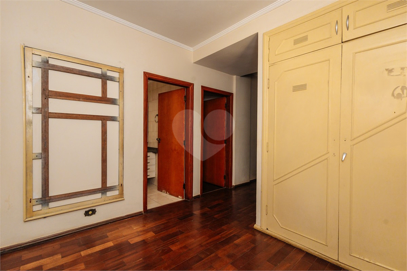 Foto REO1112204