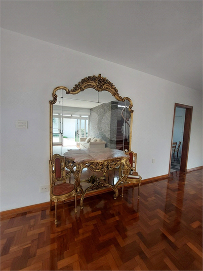 Foto REO1112217