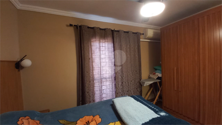 Foto REO1112241