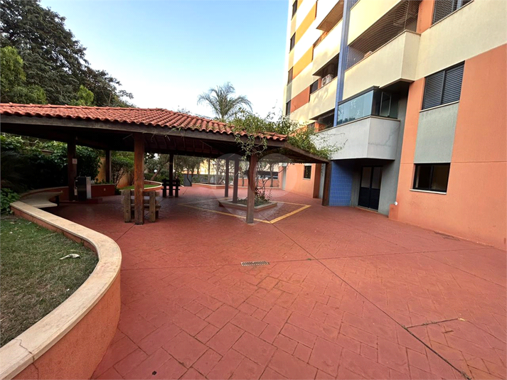 Foto REO1112259