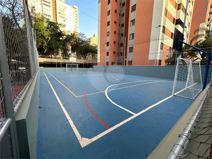 Foto REO1112259