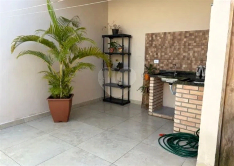 Foto REO1112261