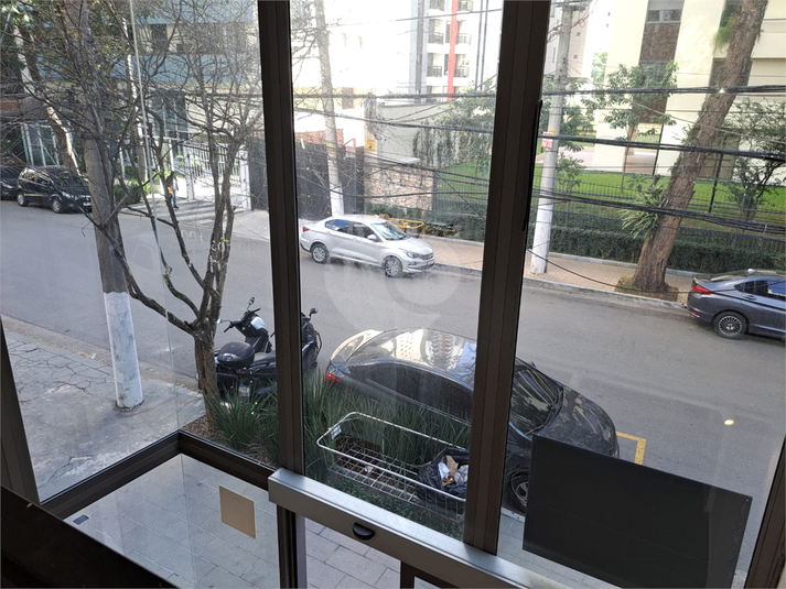 Foto REO1112275