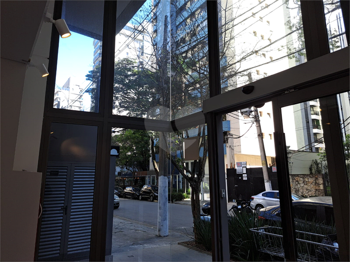 Foto REO1112275