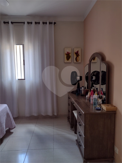 Foto REO1112276
