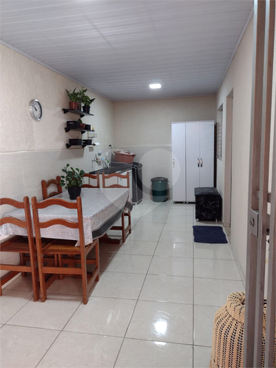 Foto REO1112276