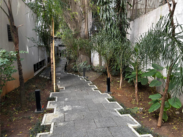 Foto REO1112277