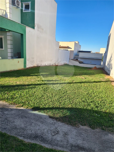 Foto REO1112279