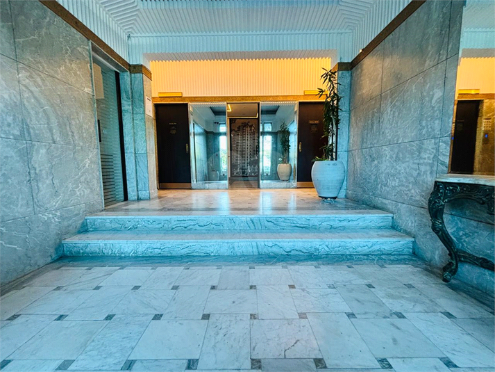 Foto REO1112282