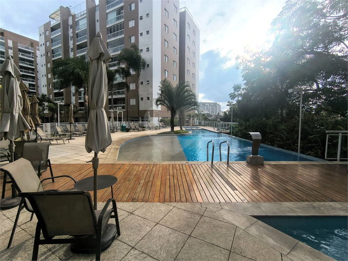 Foto REO1112302