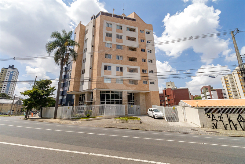 Foto REO1112337