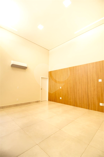 Foto REO1112338