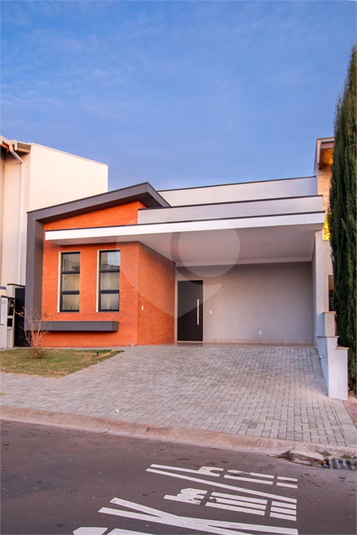 Foto REO1112338