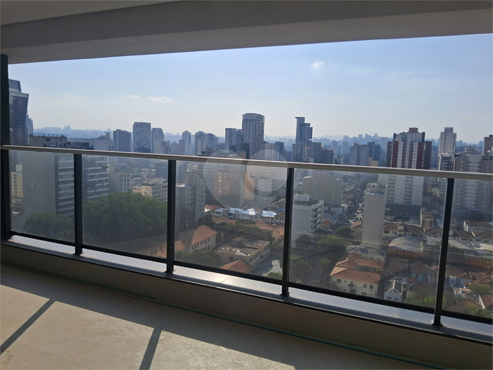 Foto REO1112341