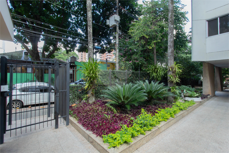 Foto REO1112344