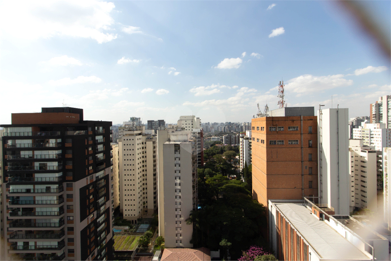 Foto REO1112344
