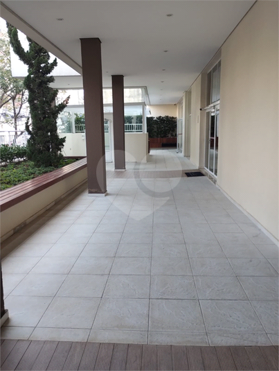 Foto REO1112350