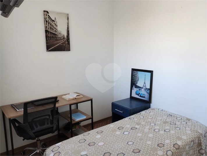 Foto REO1112350