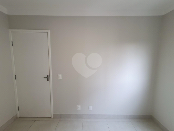 Foto REO1112357