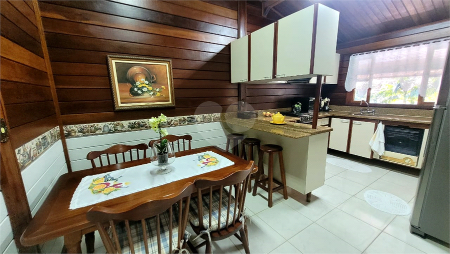 Foto REO1112361
