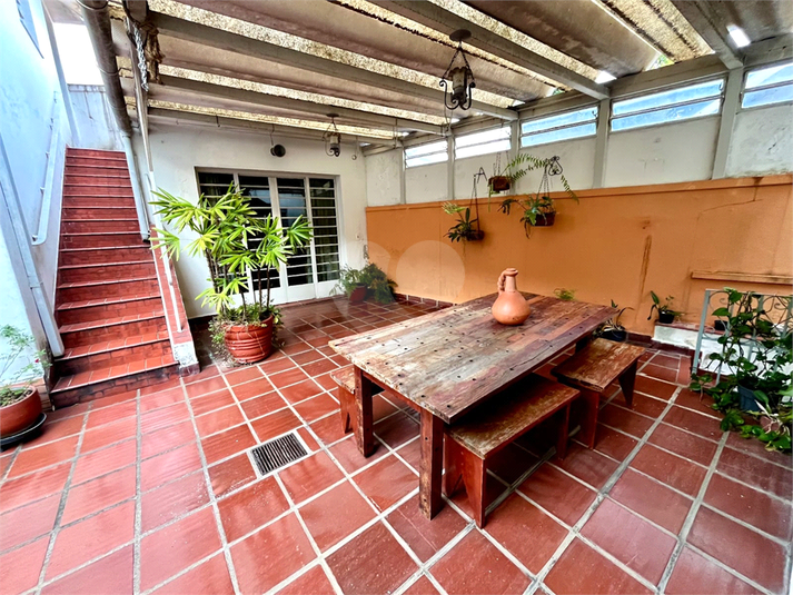 Foto REO1112362