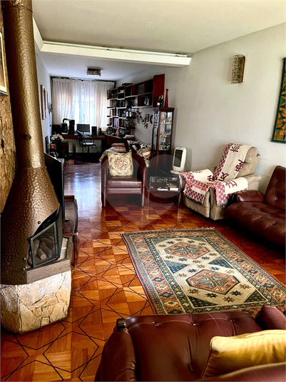 Foto REO1112362