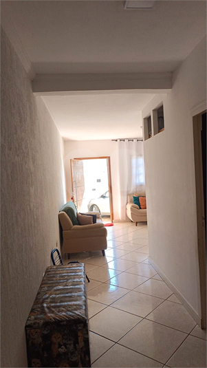 Foto REO1112413
