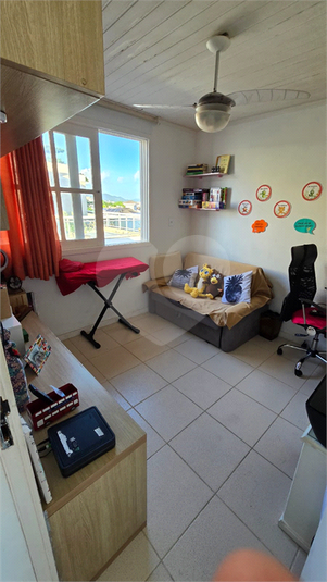 Foto REO1112416