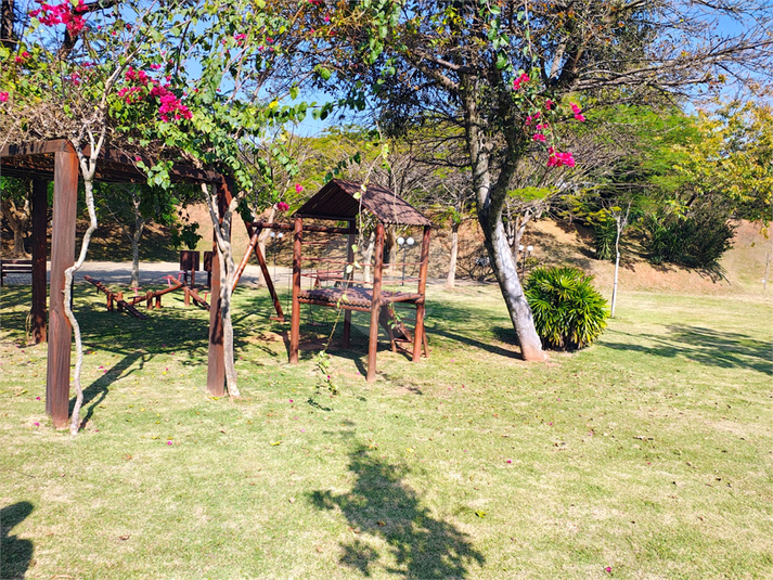 Foto REO1112421
