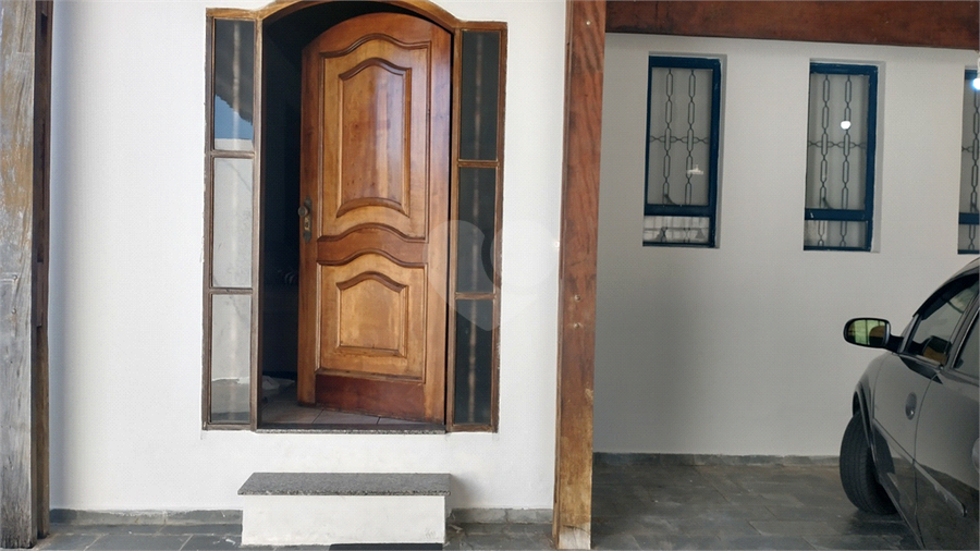 Foto REO1112439