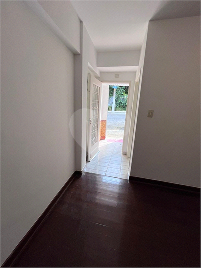 Foto REO1112442