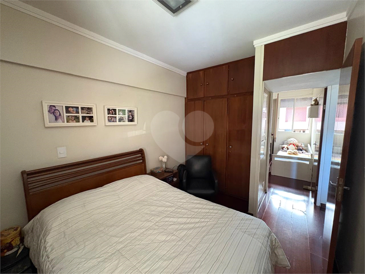 Foto REO1112453