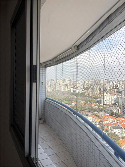 Foto REO1112455