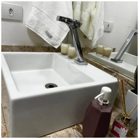 Foto REO1112457