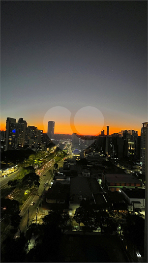 Foto REO1112471