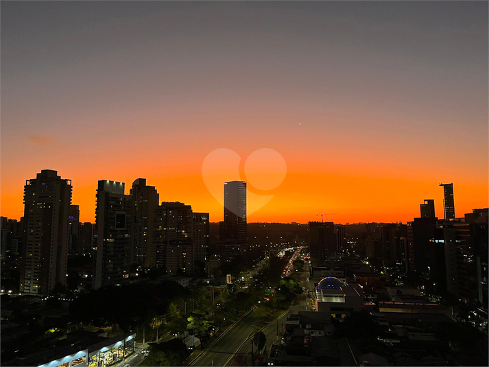 Foto REO1112471