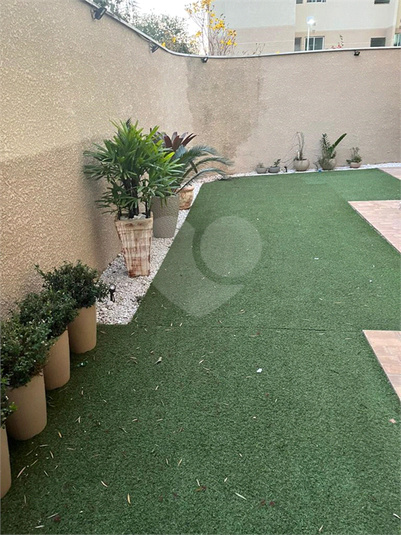 Foto REO1112475