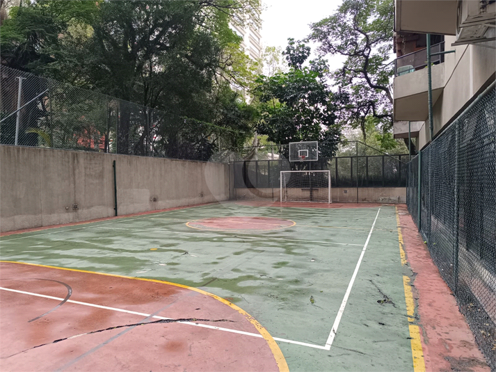 Foto REO1112476
