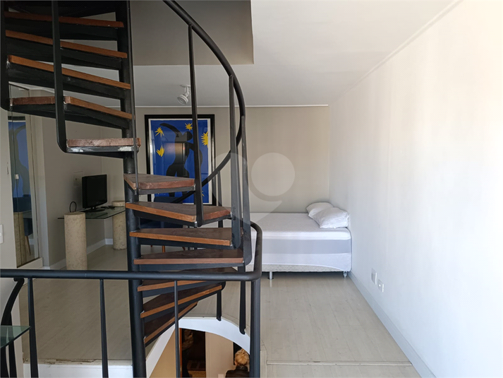 Foto REO1112476